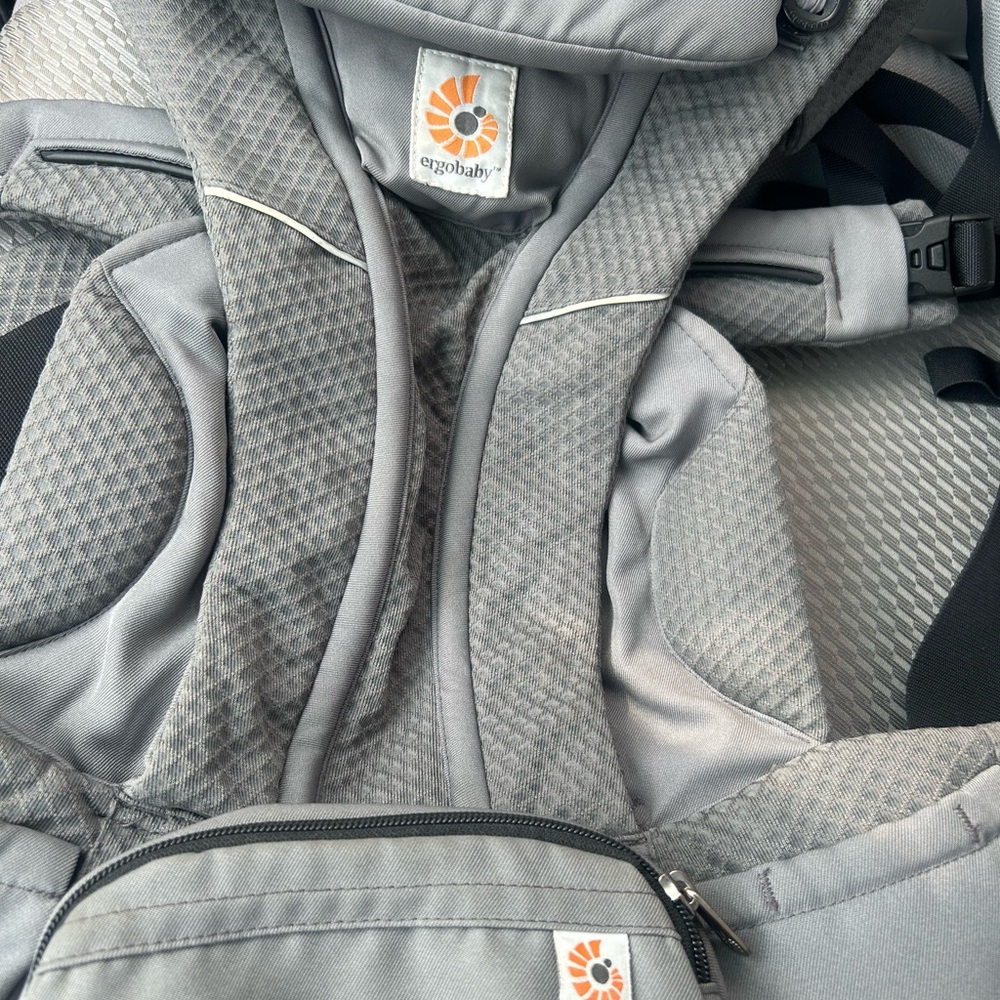 Ergobaby Omni Breeze - graphite gray - Picture 4 of 5
